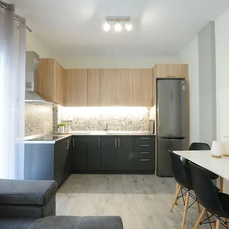 F & B Collection - Close To Aristotelous Sq.